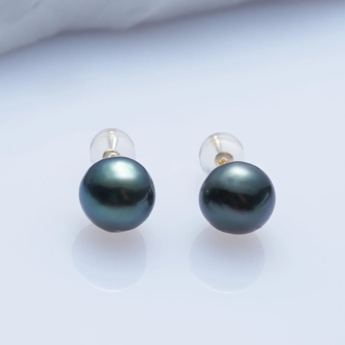 18K Gold﻿ Top Grade Tahitian Baroque Pearl Stud Earrings KE00192