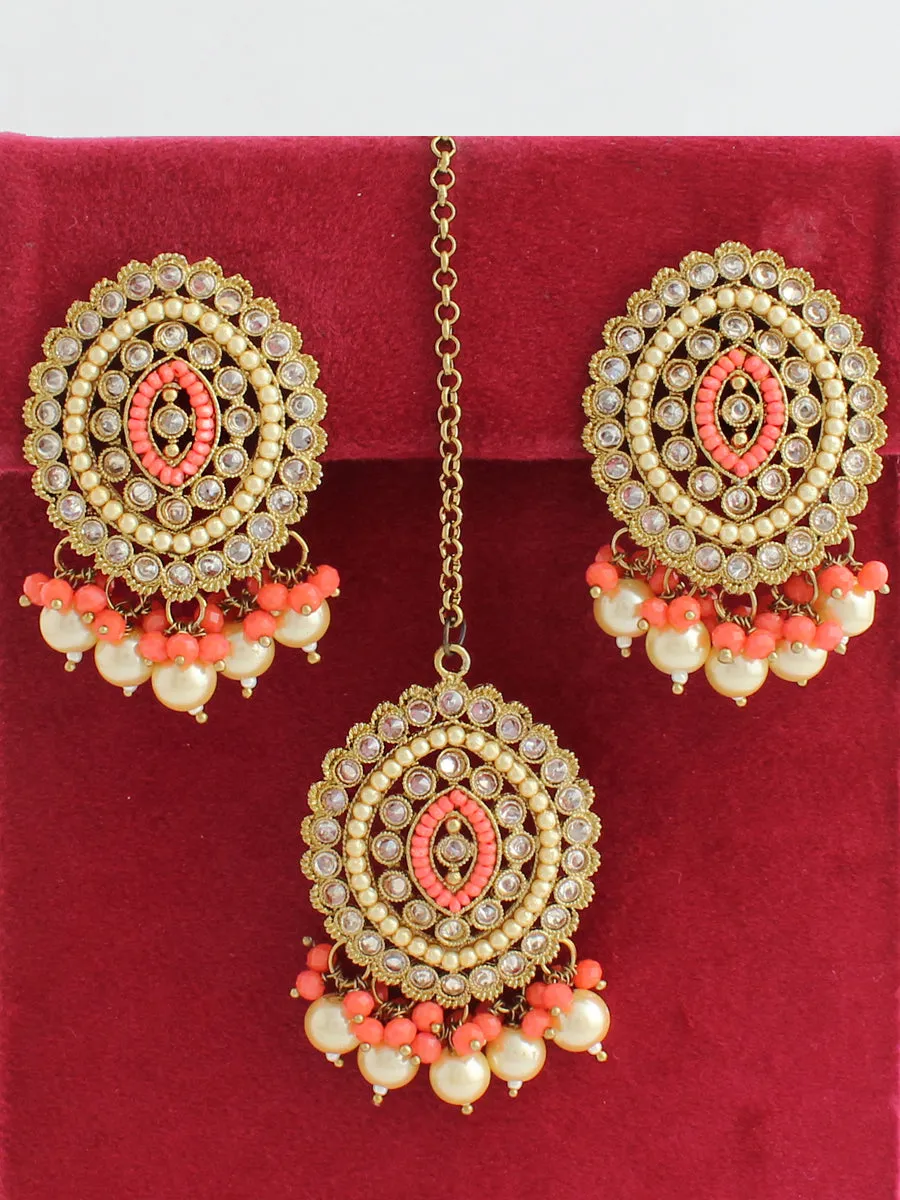 Aaradhya Stud Earrings & Tikka