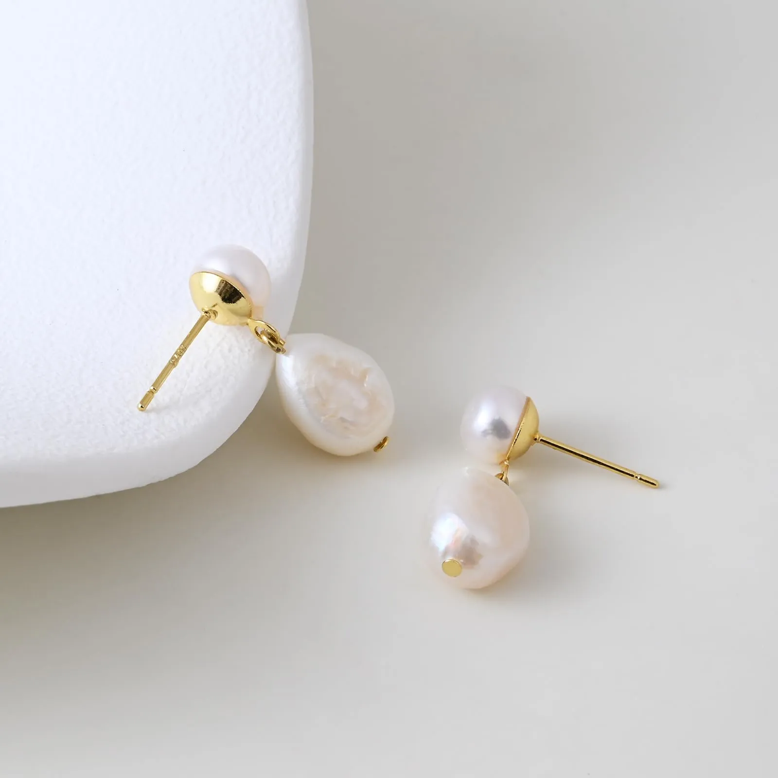 Baroque Pearl Earrings Freshwater Pearl Earrings Dangle Earrings for Women Silver Earrings Hypoallergenic Drop Pearl Earrings for Women Trendy