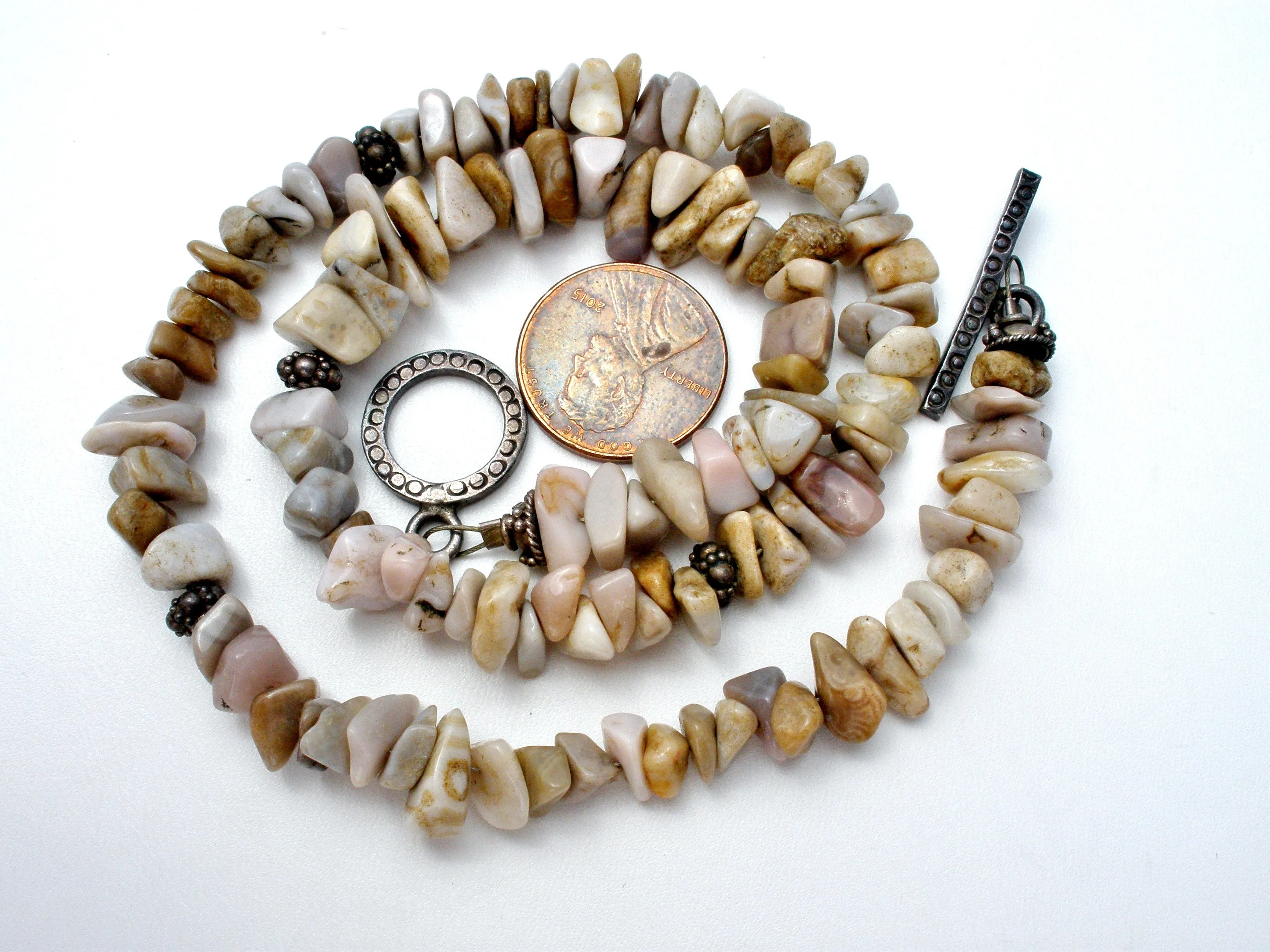 Beige Agate Nugget Gemstone Bead Necklace 16.5"