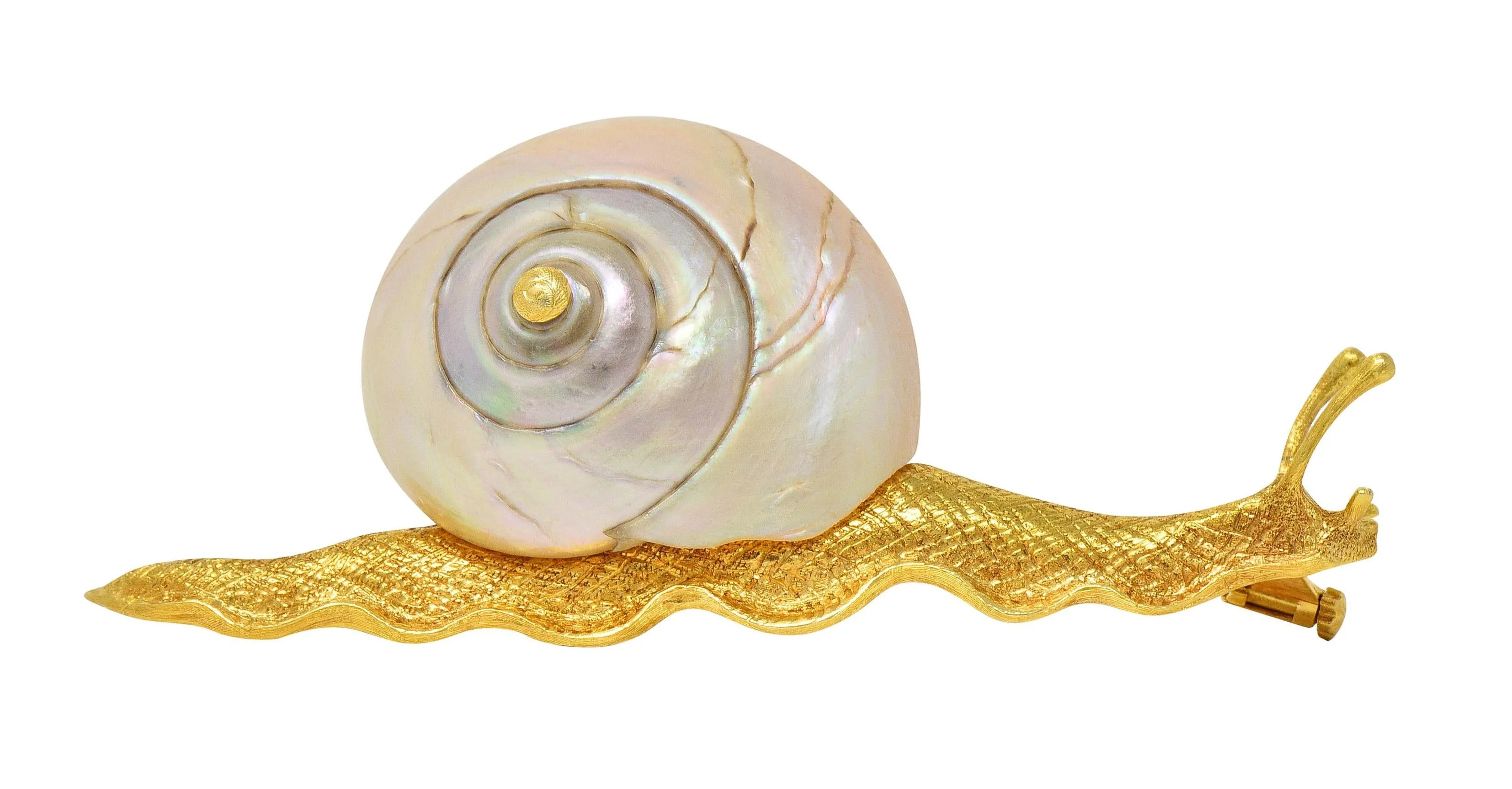 Buccellati 1960s Mother-Of-Pearl 18 Karat Yellow Gold Vintage Snail Brooch