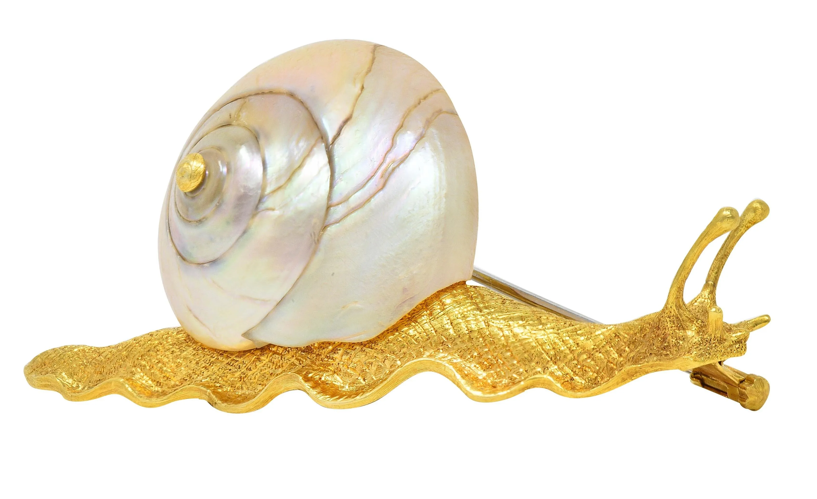 Buccellati 1960s Mother-Of-Pearl 18 Karat Yellow Gold Vintage Snail Brooch