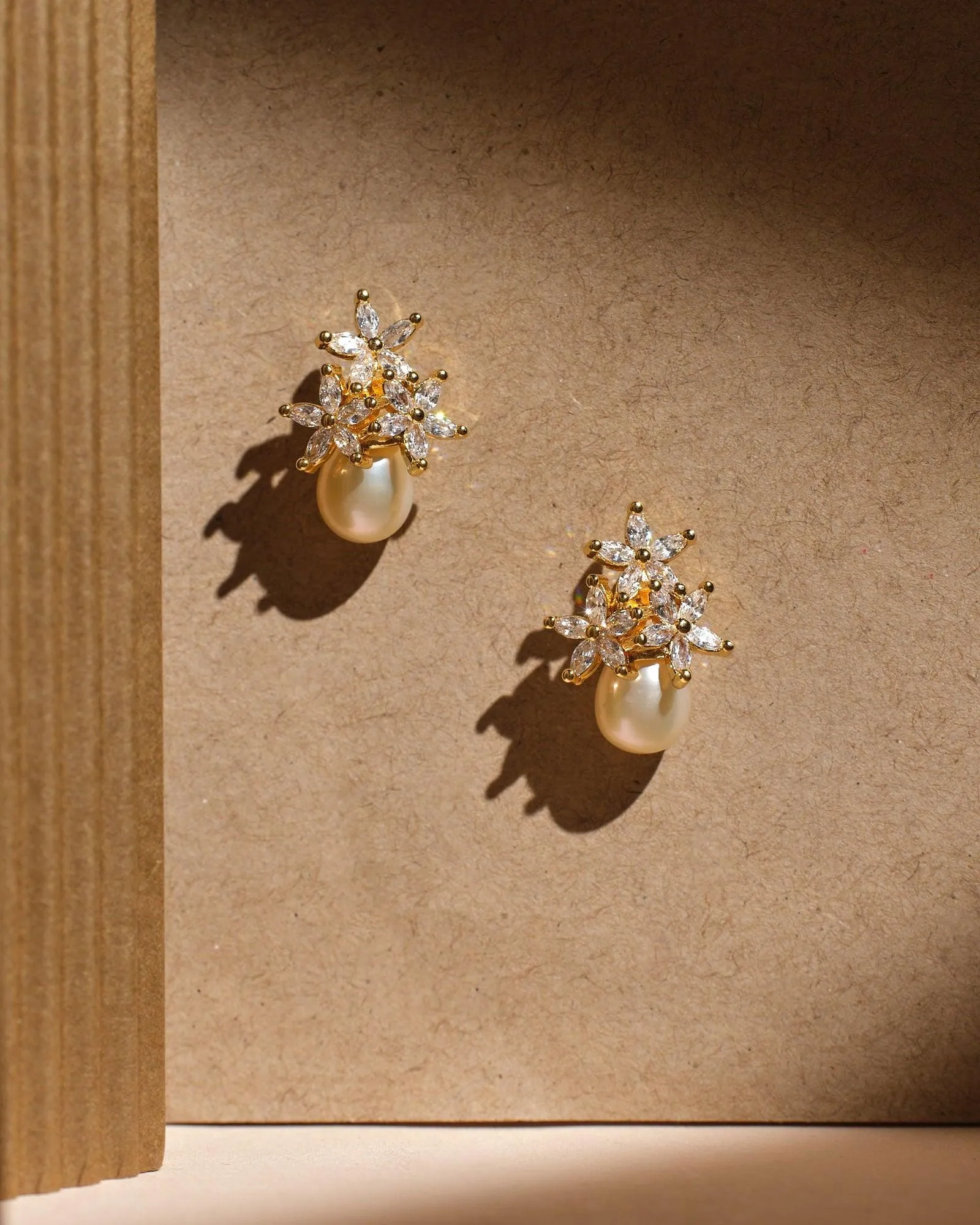 Cut The Crap Flower Pearl Stud Earring