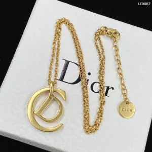 Dir Necklaces 037