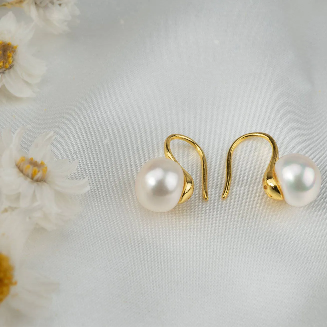 Elegant Freshwater Semi Round Pearl Earrings WE00132