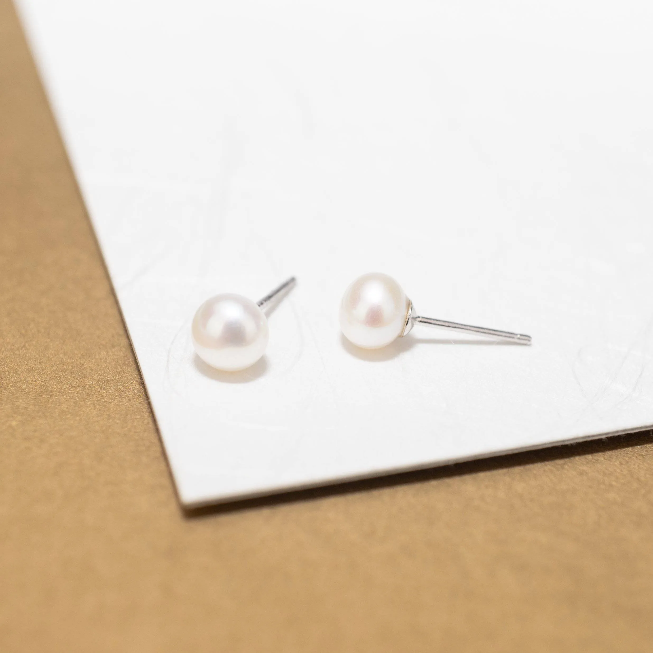 Elegant Freshwater White Semi Round Pearl Stud Earrings WE00126