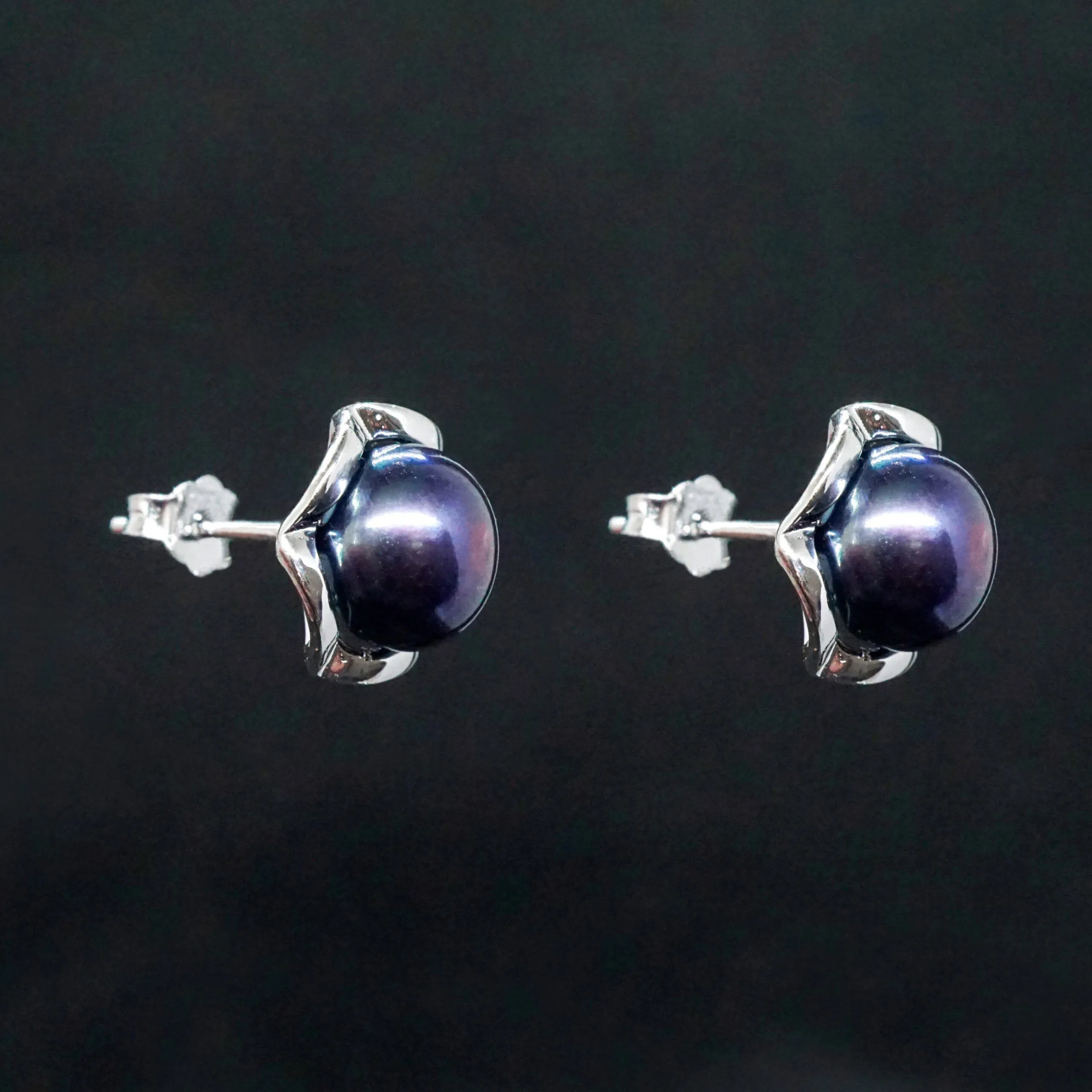 Emilia X - Genuine Freshwater Pearl and Irregular Circle Stud Earrings in Sterling Silver