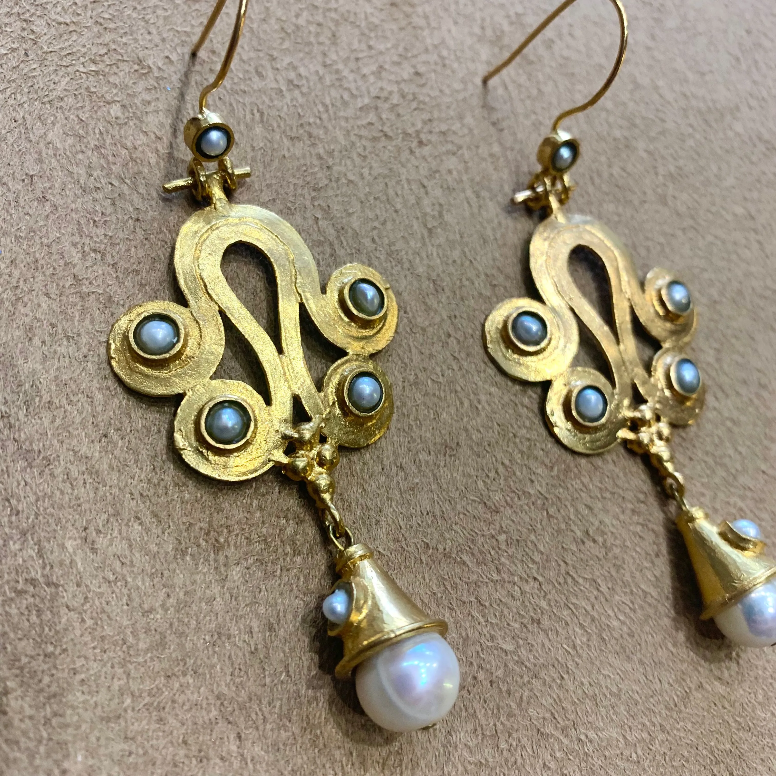 Etruscan style pearl gold drop earrings