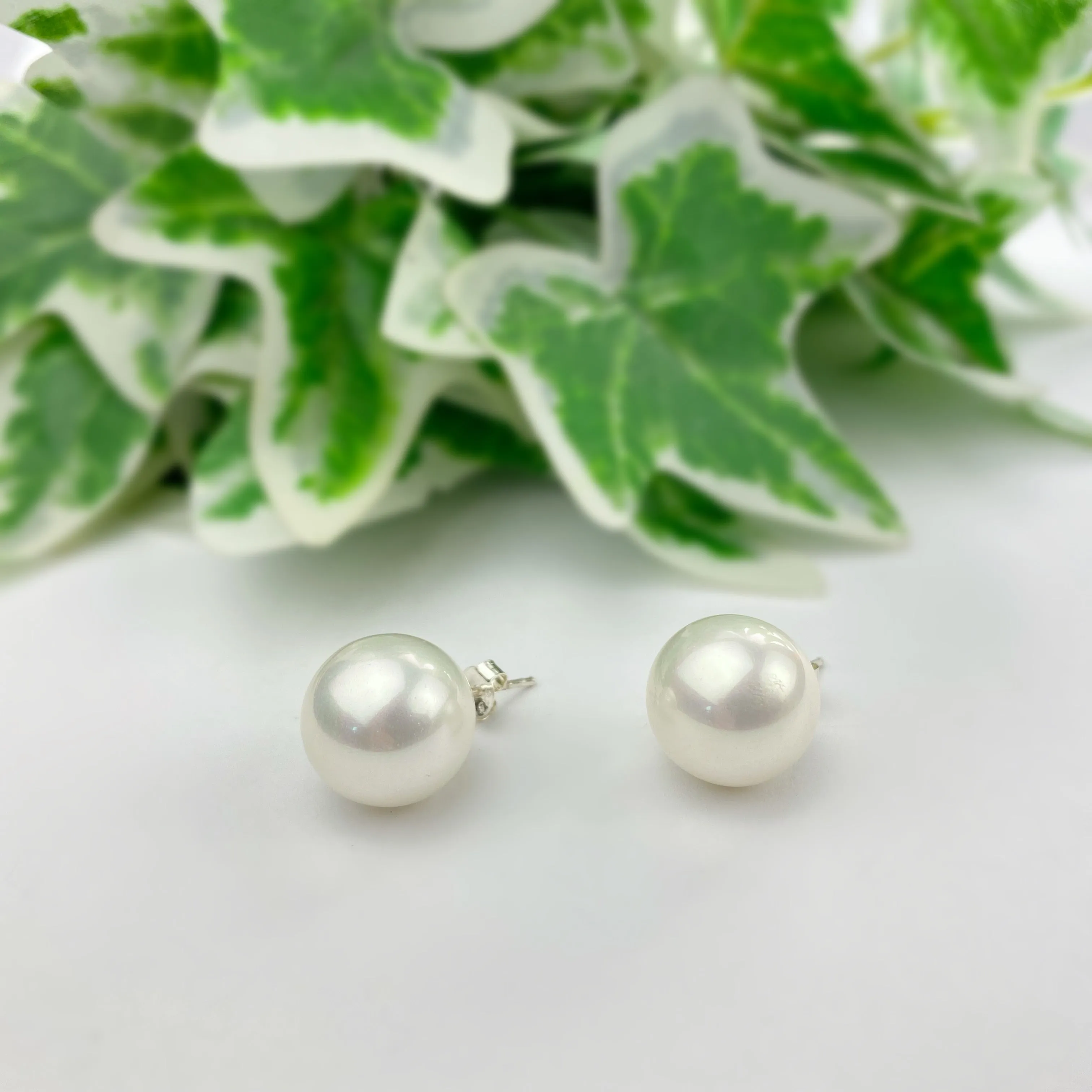 Full Moon Pearl Studs - VE738