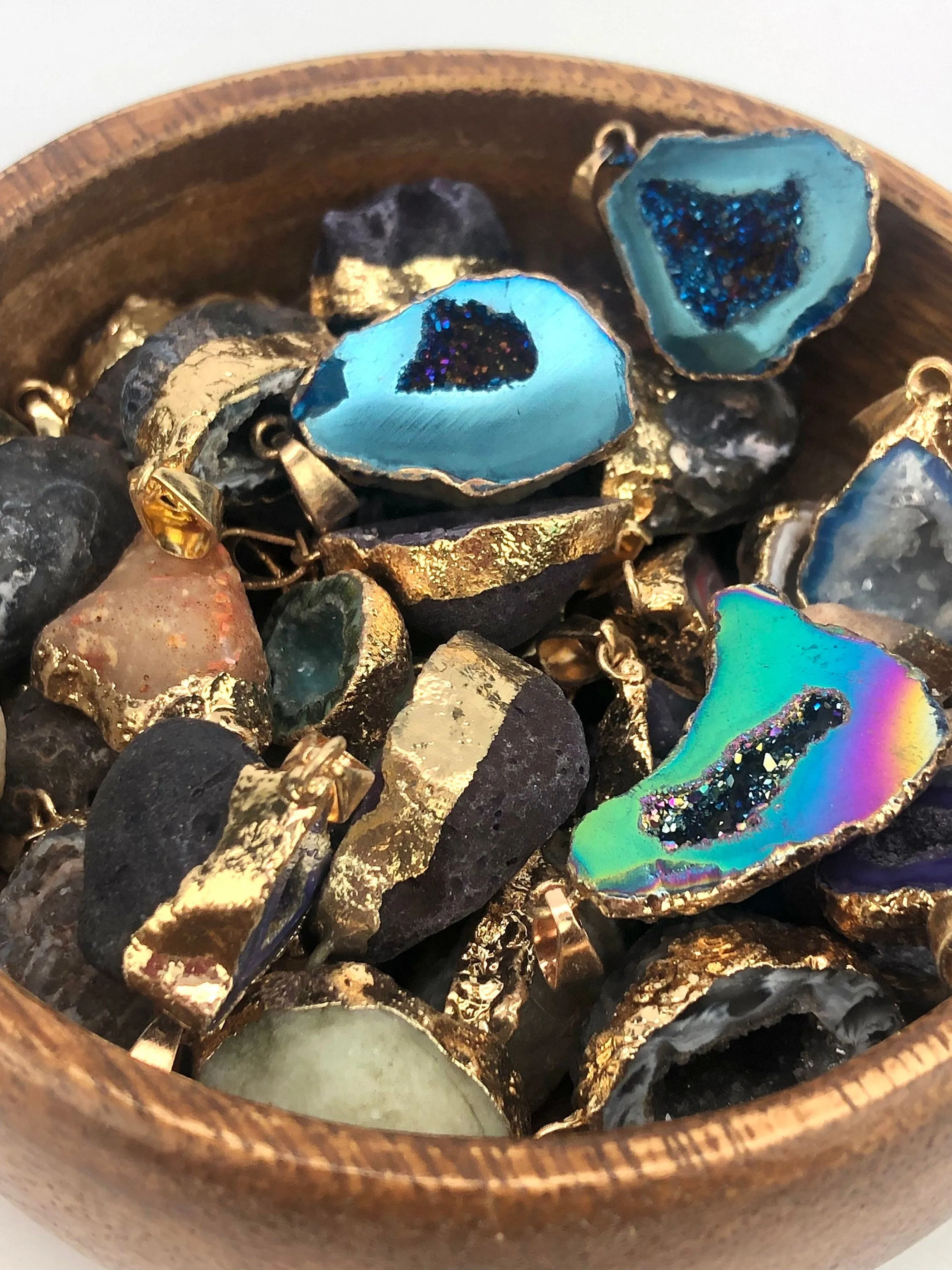 Geodes W/Gold Plating Sku#Q02