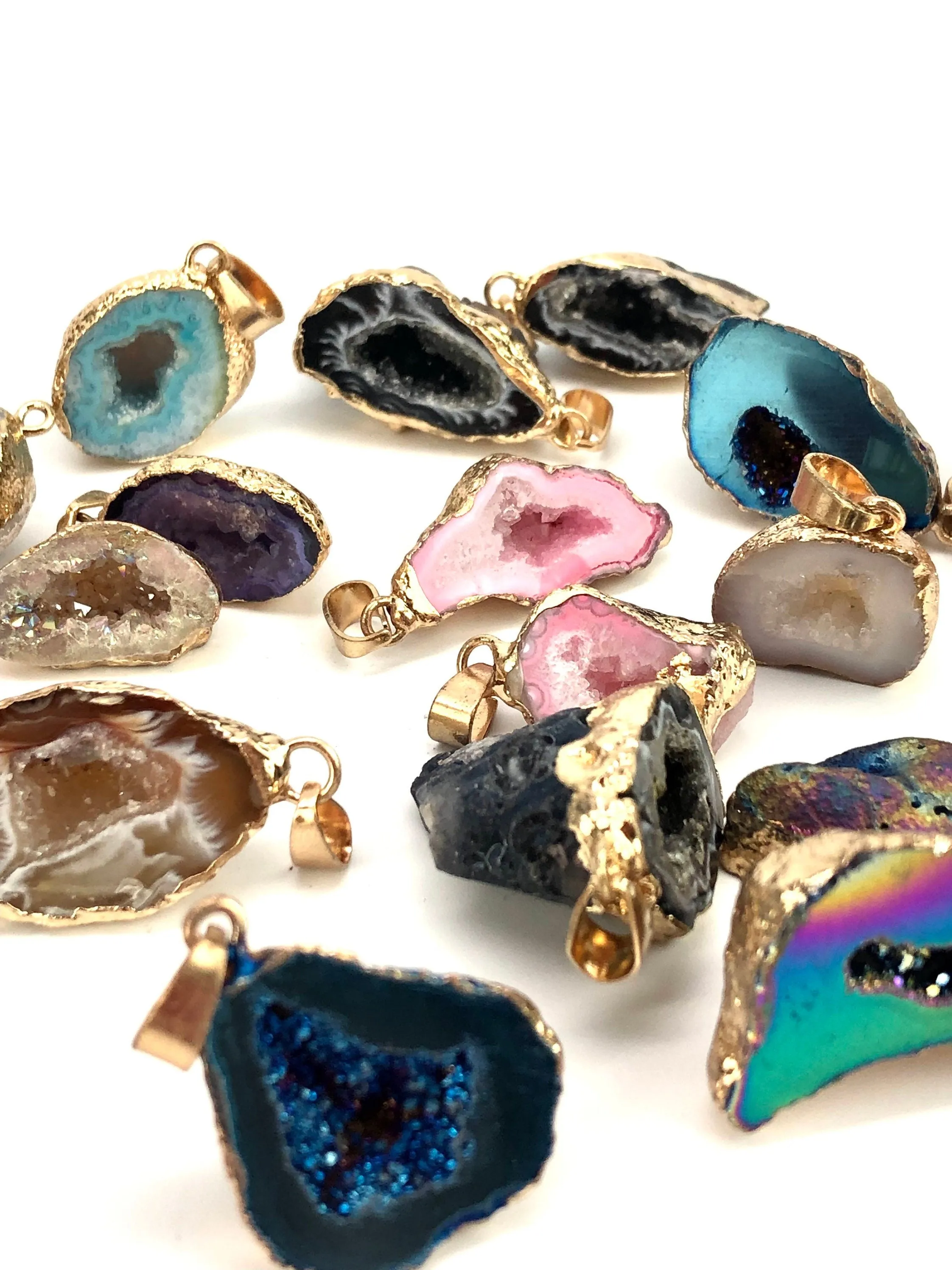 Geodes W/Gold Plating Sku#Q02