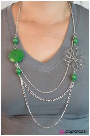 Paparazzi Necklace ~ A Balancing Act - Green