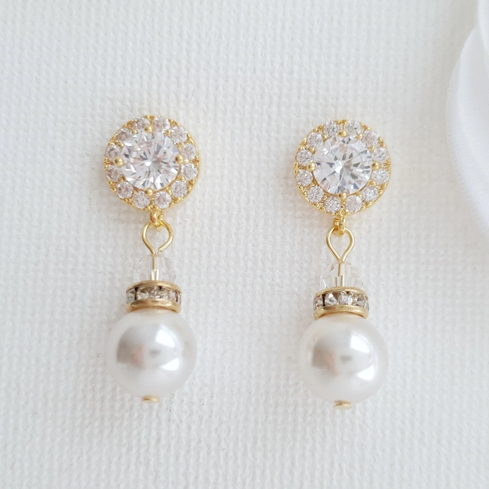 Simple Gold Pearl Earrings- Bronte