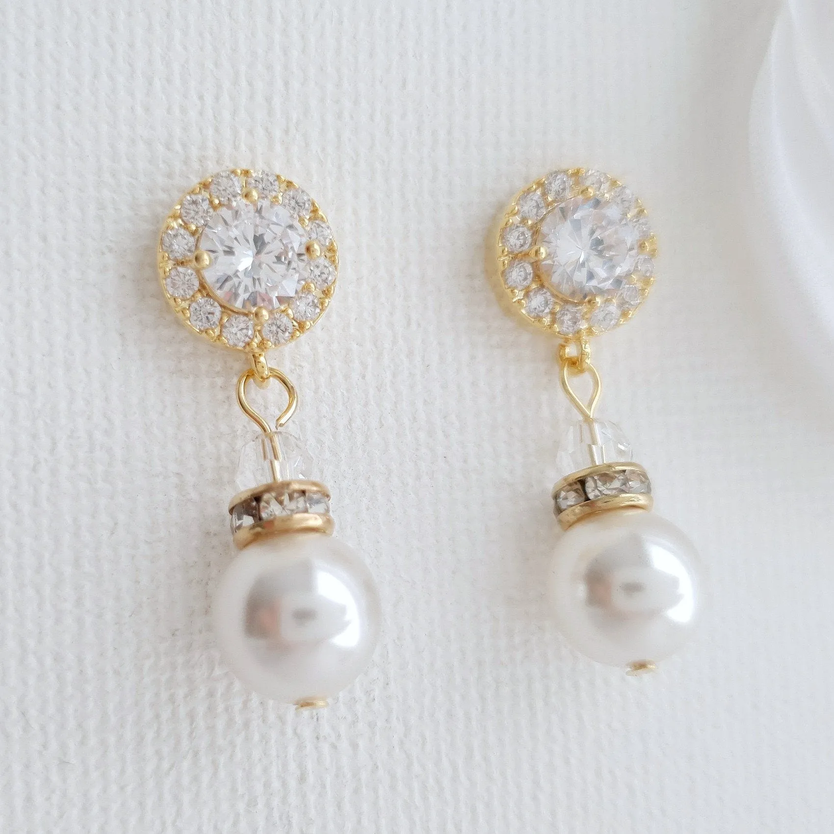 Simple Gold Pearl Earrings- Bronte