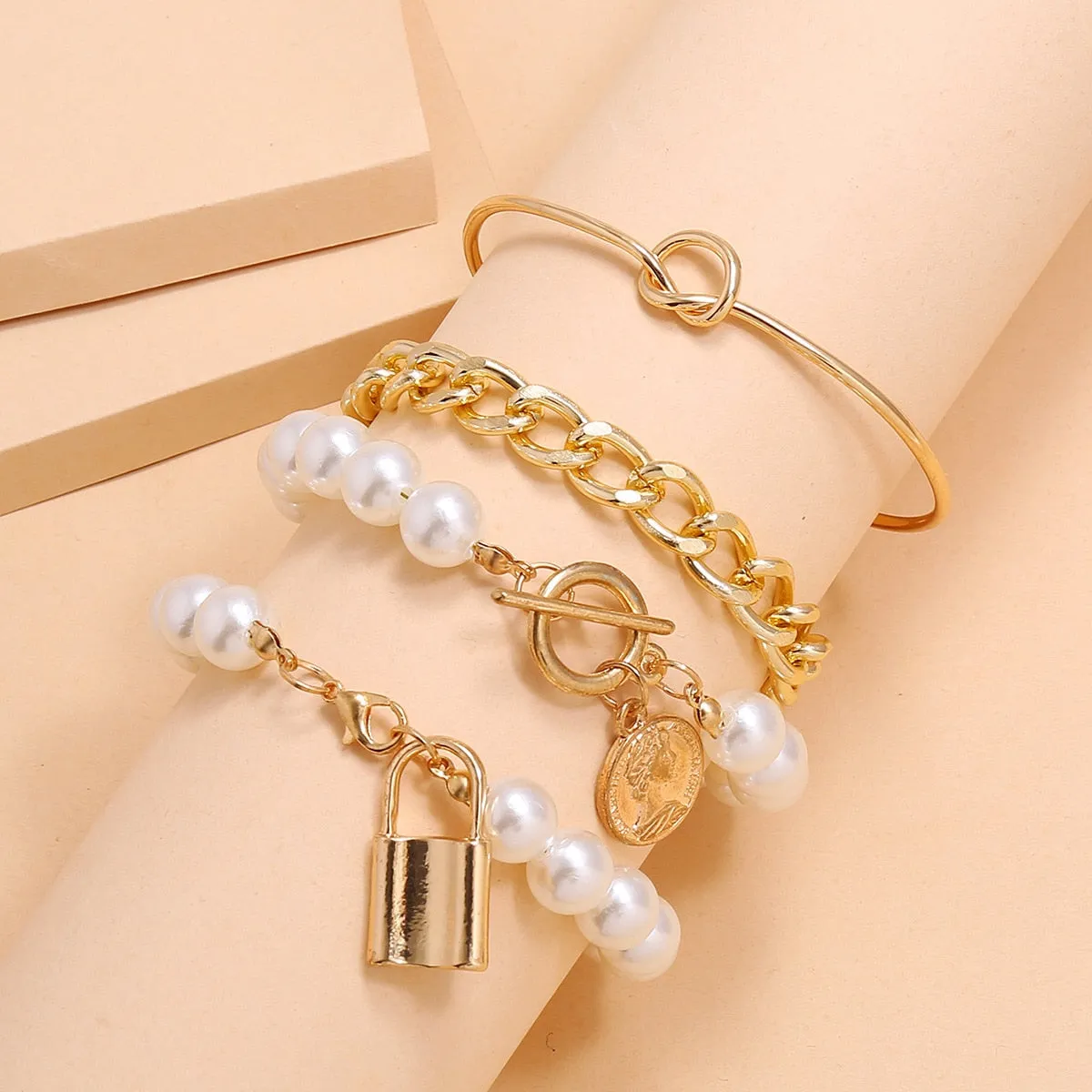 Sporty-Chic Imitation Pearls Lock Bracelets