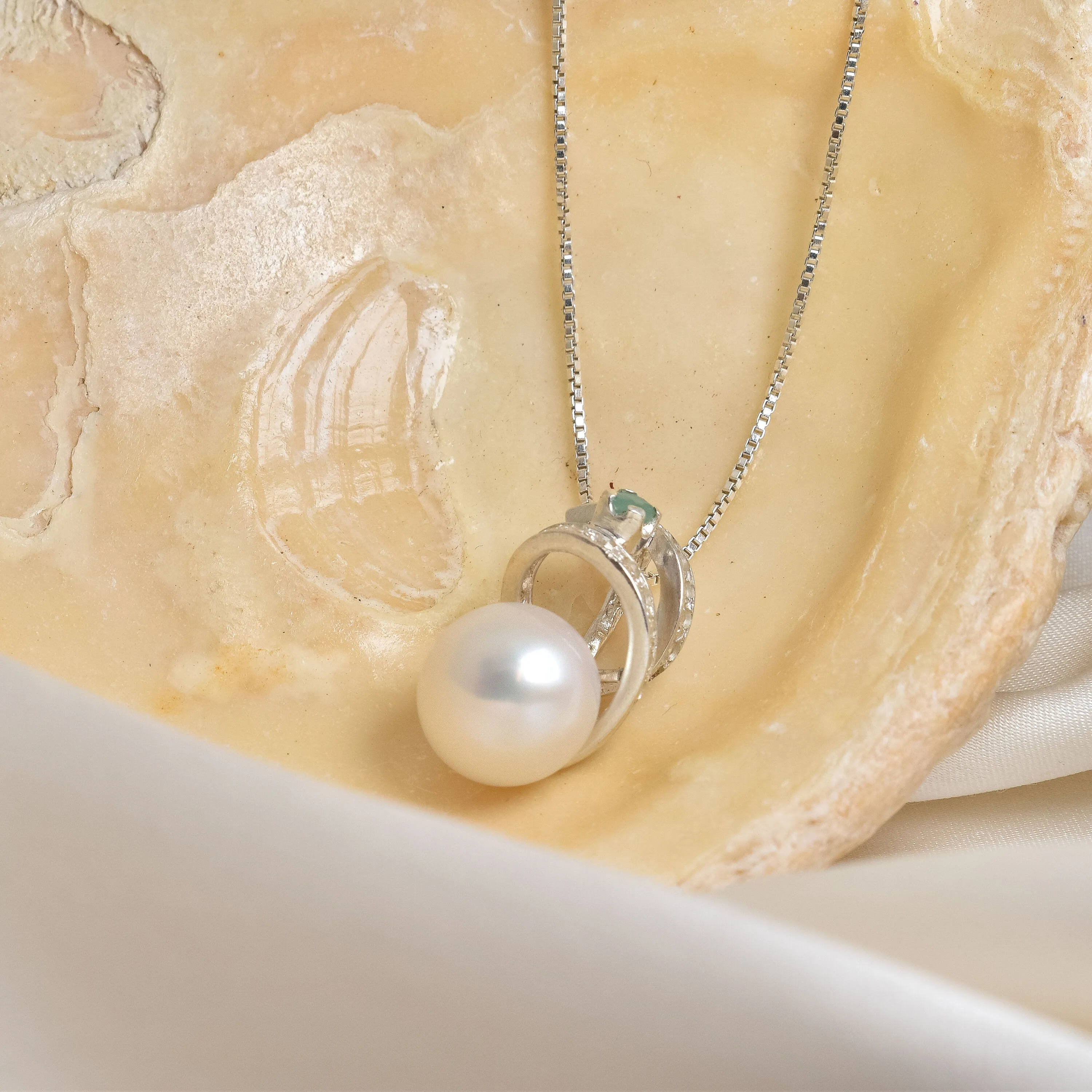 Swirl Pearl Pendant - Round White Necklace - Spiral Bridal Necklace