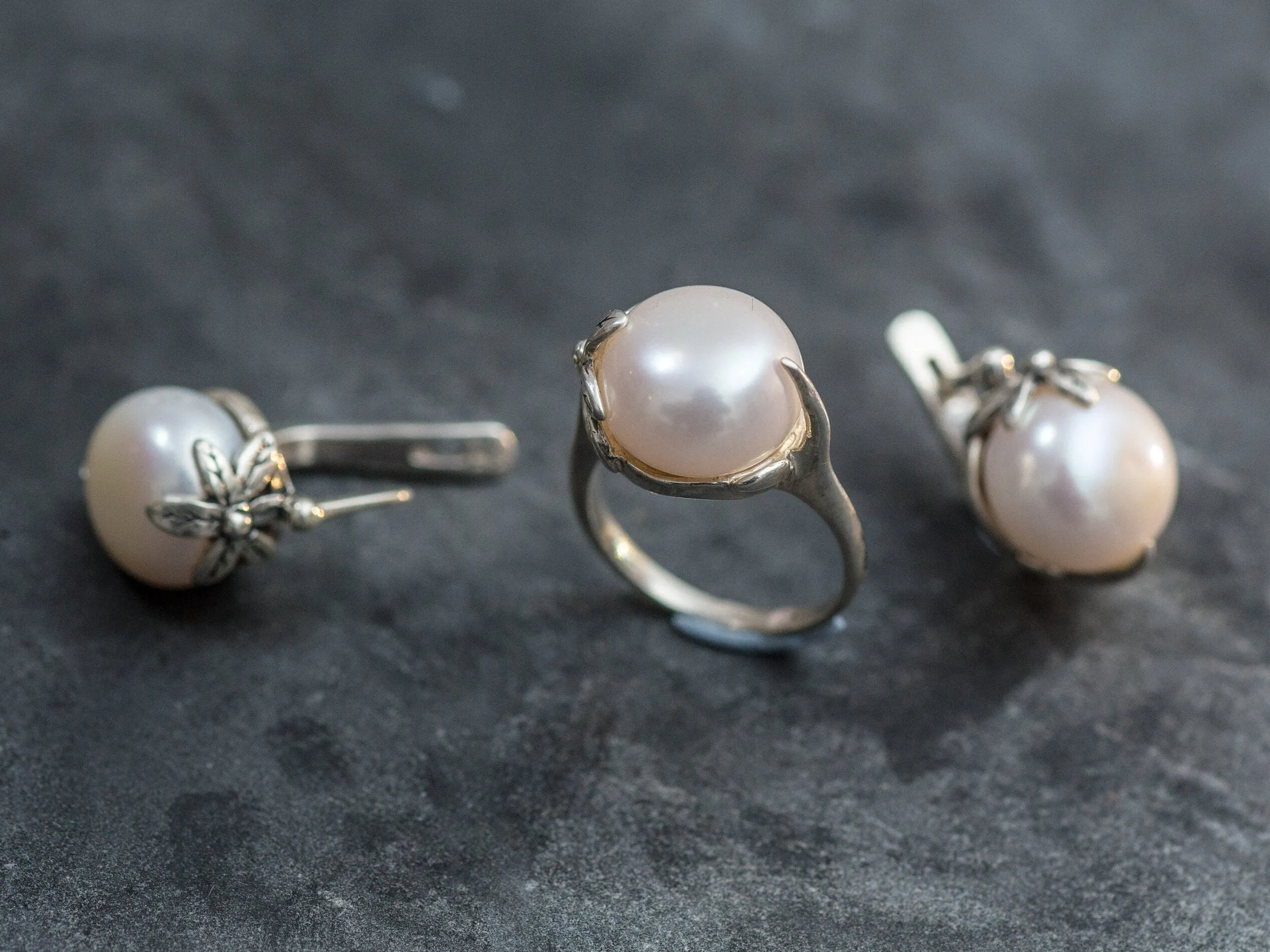 White Pearl Ring - Pearl Statement Ring - Pearl Leaf Ring